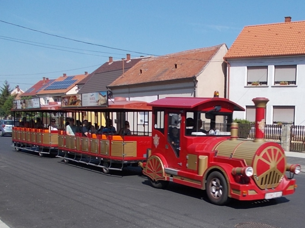 Kisvonatozás Sárváron